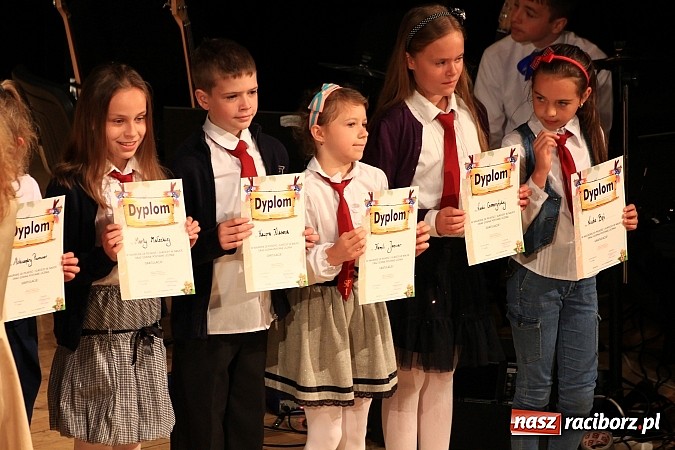 Zdjęcie w galerii na portalu naszraciborz.pl: SP 1: Podsumowanie roku szkolnego w RCK wiadomości z regionu