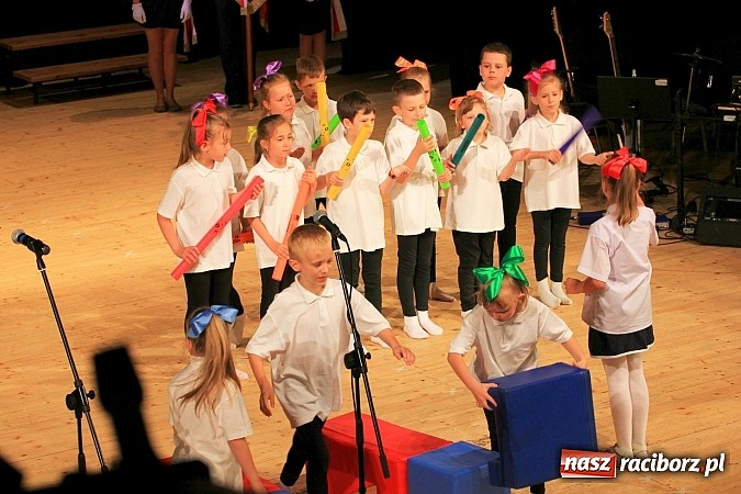 Zdjęcie w galerii na portalu naszraciborz.pl: SP 1: Podsumowanie roku szkolnego w RCK wiadomości z regionu