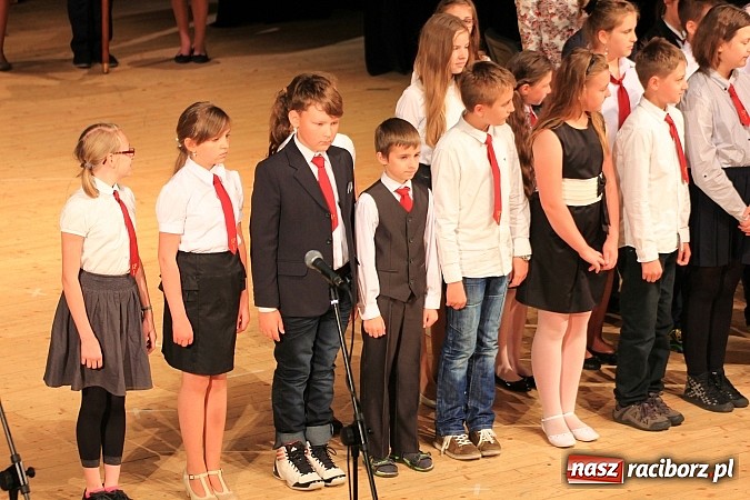 Zdjęcie w galerii na portalu naszraciborz.pl: SP 1: Podsumowanie roku szkolnego w RCK wiadomości z regionu