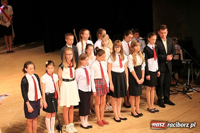 Zdjęcie w galerii na portalu naszraciborz.pl: SP 1: Podsumowanie roku szkolnego w RCK wiadomości z regionu