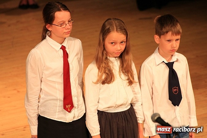 Zdjęcie w galerii na portalu naszraciborz.pl: SP 1: Podsumowanie roku szkolnego w RCK wiadomości z regionu