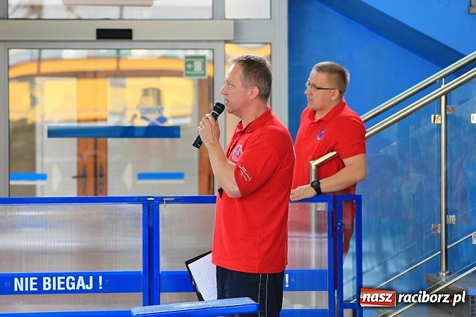 Zdjęcie w galerii na portalu naszraciborz.pl: Pokazy ratownictwa na pływalni ZSOMS wiadomości z regionu