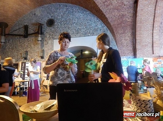 Zdjęcie w galerii na portalu naszraciborz.pl: Gimnazjum z Nędzy wśród najlepszych na Zamku Królewskim w Warszawie wiadomości z regionu