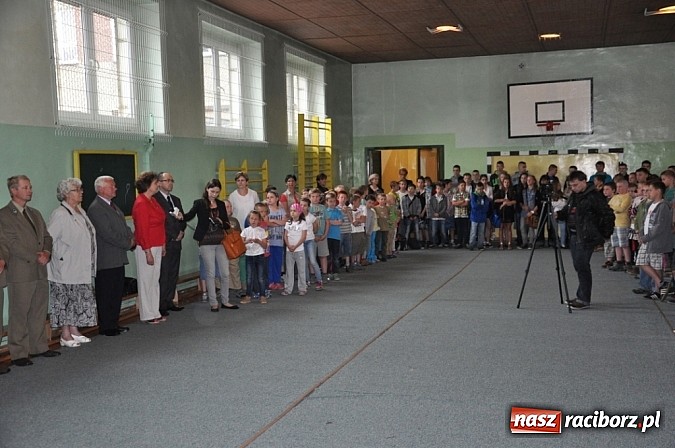 Zdjęcie w galerii na portalu naszraciborz.pl: Dąb Cysters ma już swoich potomków wiadomości z regionu