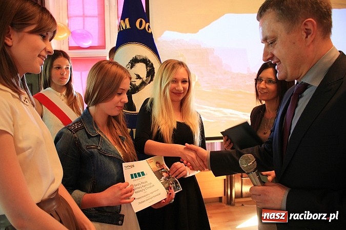 Zdjęcie w galerii na portalu naszraciborz.pl: Zakończenie roku szkolnego w ZSO nr 1 wiadomości z regionu