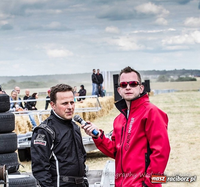 Zdjęcie w galerii na portalu naszraciborz.pl: Driftowanie - show dla publiczności, adrenalina dla kierowców wiadomości z regionu