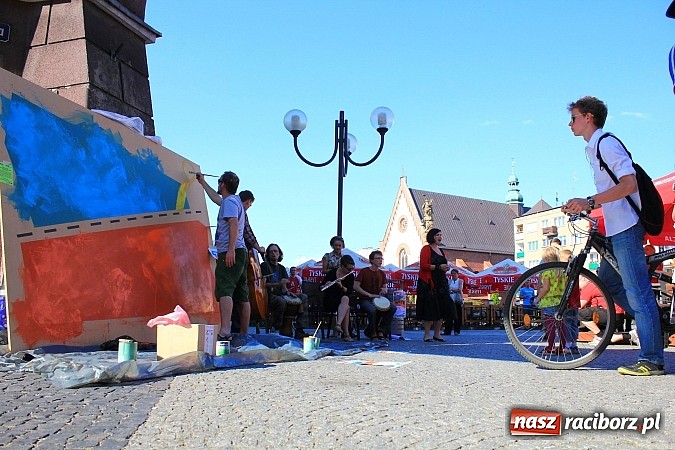 Zdjęcie w galerii na portalu naszraciborz.pl: Chcą zwalczać mowę nienawiści w internecie wiadomości z regionu