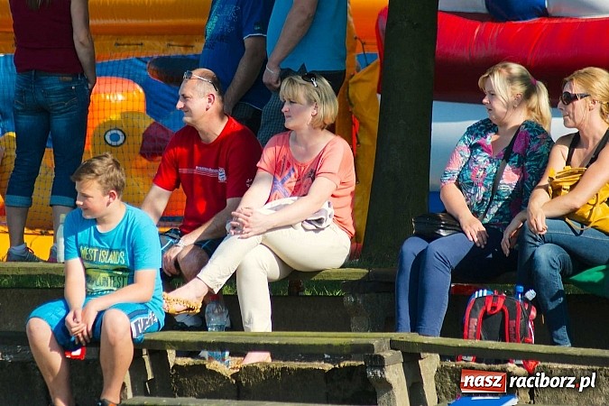 Zdjęcie w galerii na portalu naszraciborz.pl: Tworków Cup 2014: Gospodarze lepsi w karnych wiadomości z regionu