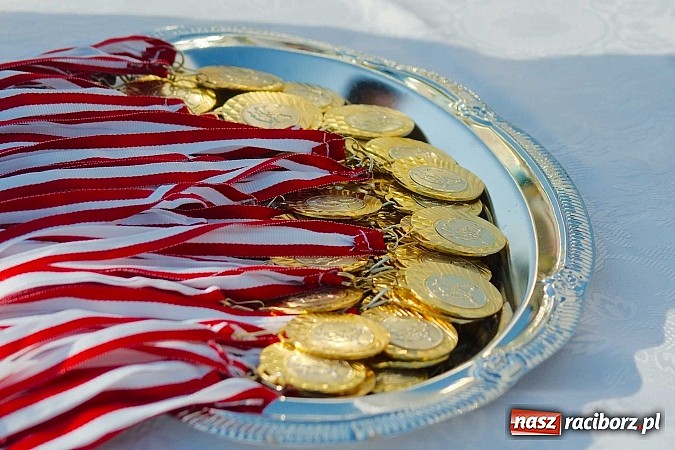 Zdjęcie w galerii na portalu naszraciborz.pl: Tworków Cup 2014: Gospodarze lepsi w karnych wiadomości z regionu