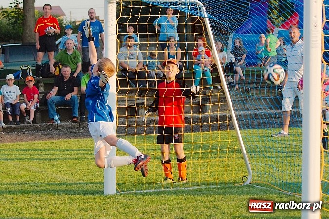 Zdjęcie w galerii na portalu naszraciborz.pl: Tworków Cup 2014: Gospodarze lepsi w karnych wiadomości z regionu
