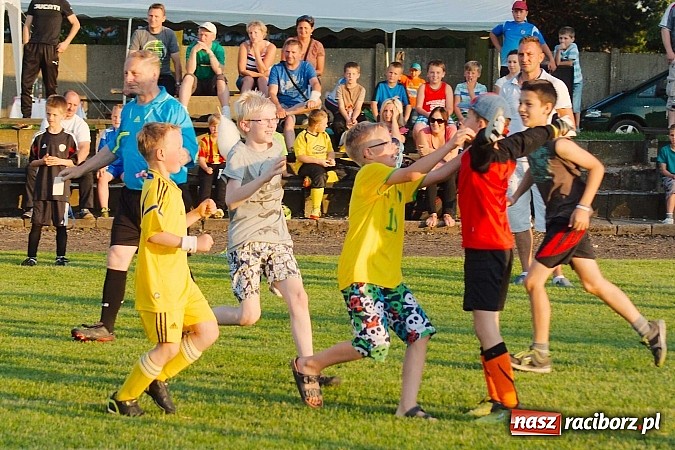 Zdjęcie w galerii na portalu naszraciborz.pl: Tworków Cup 2014: Gospodarze lepsi w karnych wiadomości z regionu