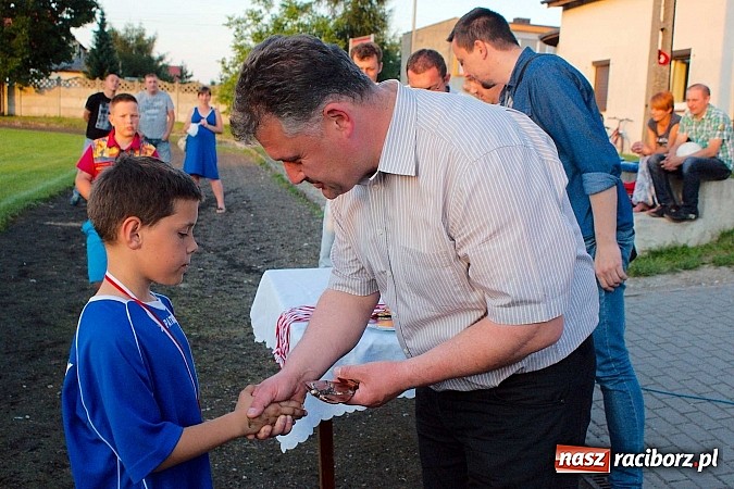 Zdjęcie w galerii na portalu naszraciborz.pl: Tworków Cup 2014: Gospodarze lepsi w karnych wiadomości z regionu
