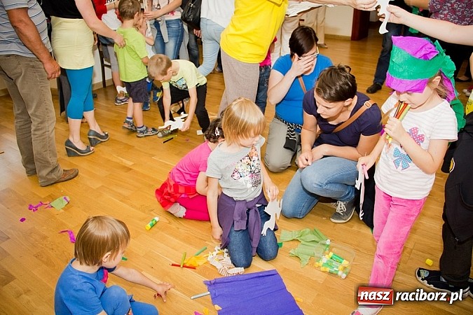 Zdjęcie w galerii na portalu naszraciborz.pl: Zobacz jak na zamku witano wakacje, czyli Zamkowa Noc z Duchami - odsłona trzecia wiadomości z regionu