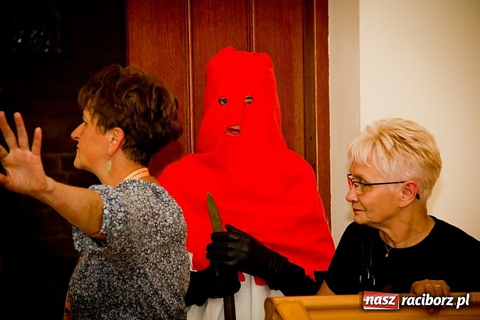 Zdjęcie w galerii na portalu naszraciborz.pl: Zobacz jak na zamku witano wakacje, czyli Zamkowa Noc z Duchami - odsłona trzecia wiadomości z regionu