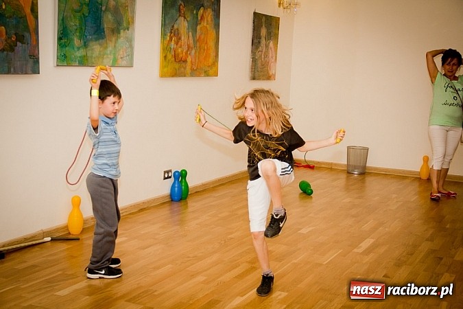 Zdjęcie w galerii na portalu naszraciborz.pl: Zobacz jak na zamku witano wakacje, czyli Zamkowa Noc z Duchami - odsłona trzecia wiadomości z regionu