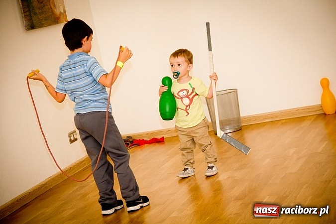 Zdjęcie w galerii na portalu naszraciborz.pl: Zobacz jak na zamku witano wakacje, czyli Zamkowa Noc z Duchami - odsłona trzecia wiadomości z regionu