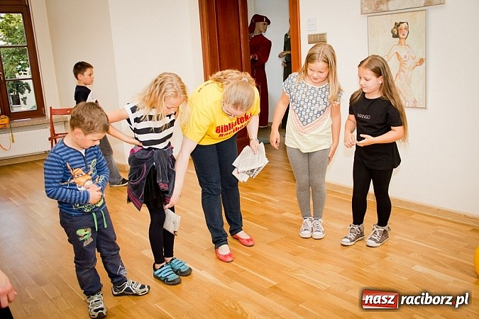 Zdjęcie w galerii na portalu naszraciborz.pl: Zobacz jak na zamku witano wakacje, czyli Zamkowa Noc z Duchami - odsłona trzecia wiadomości z regionu