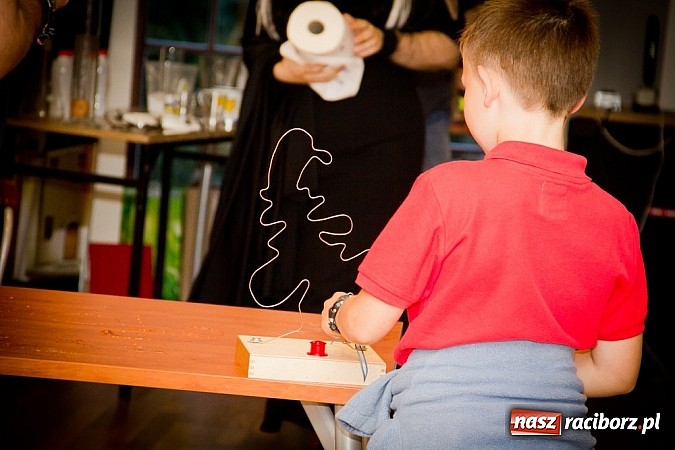 Zdjęcie w galerii na portalu naszraciborz.pl: Zobacz jak na zamku witano wakacje, czyli Zamkowa Noc z Duchami - odsłona trzecia wiadomości z regionu