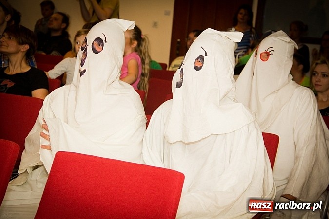 Zdjęcie w galerii na portalu naszraciborz.pl: Zobacz jak na zamku witano wakacje, czyli Zamkowa Noc z Duchami - odsłona trzecia wiadomości z regionu