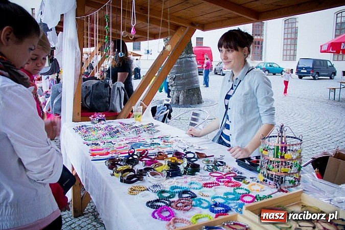 Zdjęcie w galerii na portalu naszraciborz.pl: Zobacz jak na zamku witano wakacje, czyli Zamkowa Noc z Duchami - odsłona trzecia wiadomości z regionu