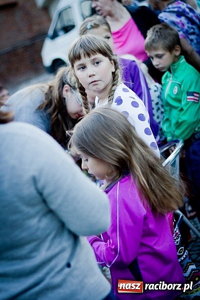 Zdjęcie w galerii na portalu naszraciborz.pl: Zobacz jak na zamku witano wakacje, czyli Zamkowa Noc z Duchami - odsłona trzecia wiadomości z regionu