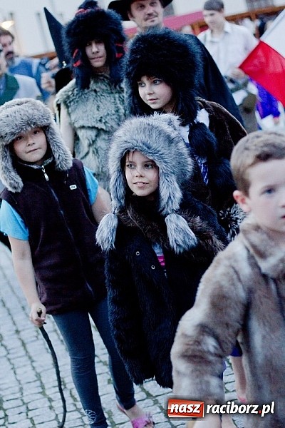 Zdjęcie w galerii na portalu naszraciborz.pl: Zobacz jak na zamku witano wakacje, czyli Zamkowa Noc z Duchami - odsłona trzecia wiadomości z regionu