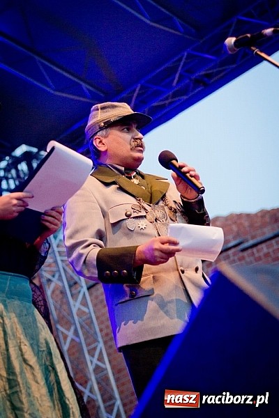 Zdjęcie w galerii na portalu naszraciborz.pl: Zobacz jak na zamku witano wakacje, czyli Zamkowa Noc z Duchami - odsłona trzecia wiadomości z regionu