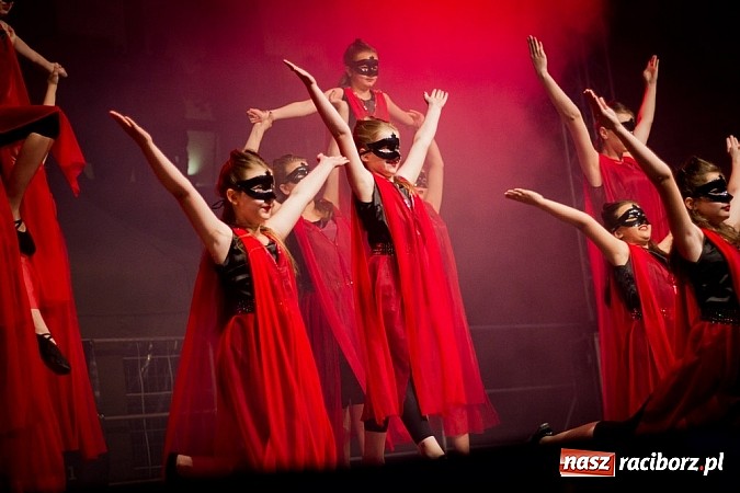 Zdjęcie w galerii na portalu naszraciborz.pl: Zobacz jak na zamku witano wakacje, czyli Zamkowa Noc z Duchami - odsłona trzecia wiadomości z regionu