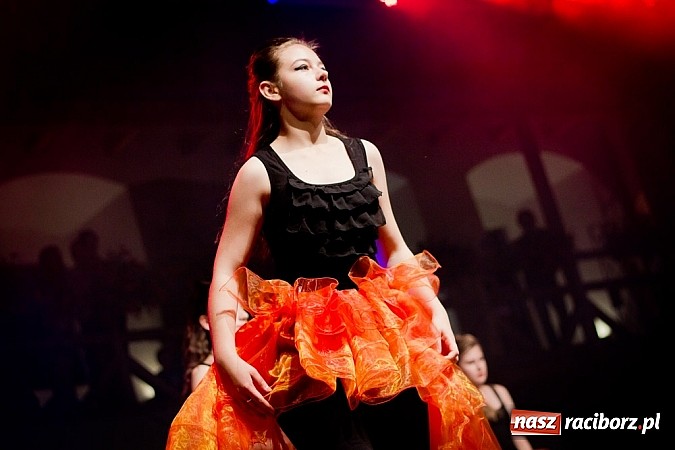 Zdjęcie w galerii na portalu naszraciborz.pl: Zobacz jak na zamku witano wakacje, czyli Zamkowa Noc z Duchami - odsłona trzecia wiadomości z regionu