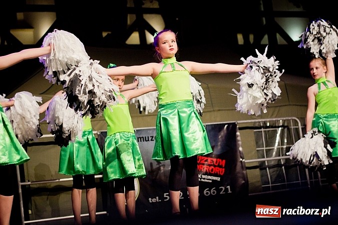 Zdjęcie w galerii na portalu naszraciborz.pl: Zobacz jak na zamku witano wakacje, czyli Zamkowa Noc z Duchami - odsłona trzecia wiadomości z regionu
