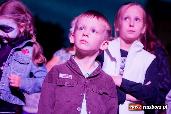 Zdjęcie w galerii na portalu naszraciborz.pl: Zobacz jak na zamku witano wakacje, czyli Zamkowa Noc z Duchami - odsłona trzecia wiadomości z regionu