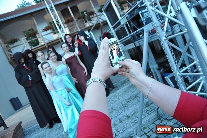 Zdjęcie w galerii na portalu naszraciborz.pl: Zobacz jak na zamku witano wakacje, czyli Zamkowa Noc z Duchami - odsłona trzecia wiadomości z regionu