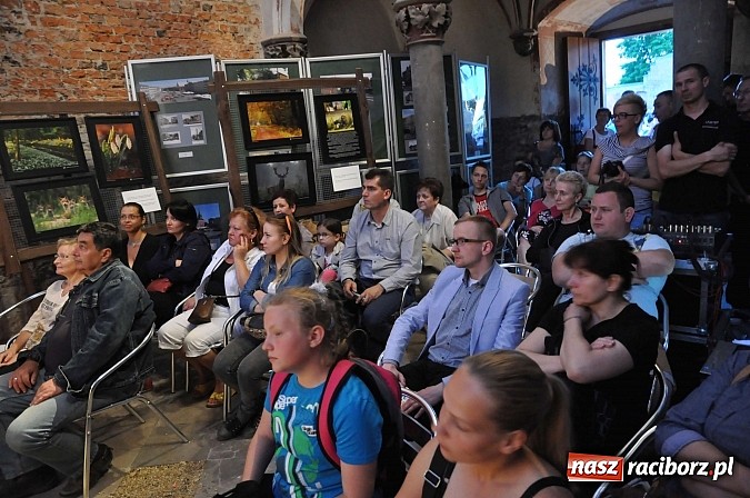 Zdjęcie w galerii na portalu naszraciborz.pl: Zobacz jak na zamku witano wakacje, czyli Zamkowa Noc z Duchami - odsłona trzecia wiadomości z regionu