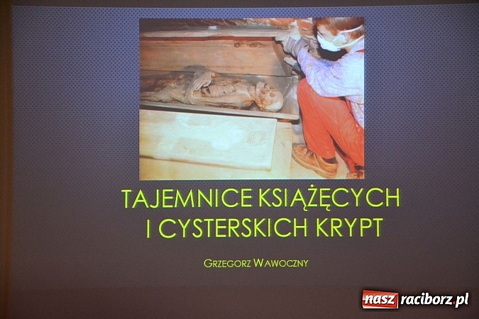 Zdjęcie w galerii na portalu naszraciborz.pl: Zobacz jak na zamku witano wakacje, czyli Zamkowa Noc z Duchami - odsłona trzecia wiadomości z regionu