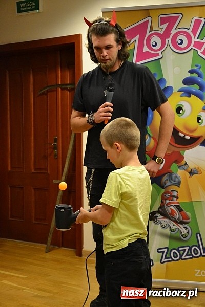 Zdjęcie w galerii na portalu naszraciborz.pl: Zobacz jak na zamku witano wakacje, czyli Zamkowa Noc z Duchami - odsłona trzecia wiadomości z regionu