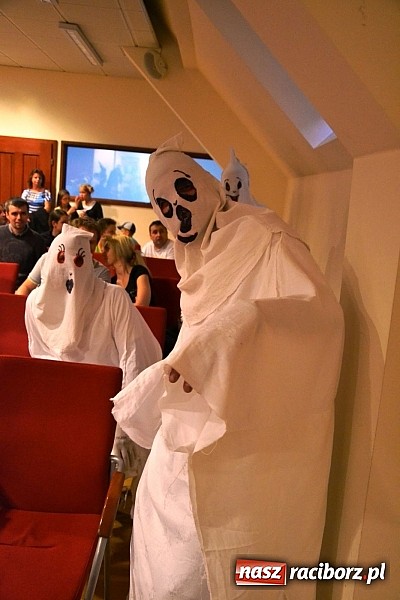 Zdjęcie w galerii na portalu naszraciborz.pl: Zobacz jak na zamku witano wakacje, czyli Zamkowa Noc z Duchami - odsłona trzecia wiadomości z regionu