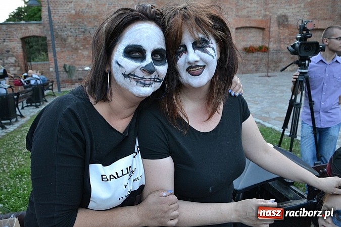 Zdjęcie w galerii na portalu naszraciborz.pl: Zobacz jak na zamku witano wakacje, czyli Zamkowa Noc z Duchami - odsłona trzecia wiadomości z regionu