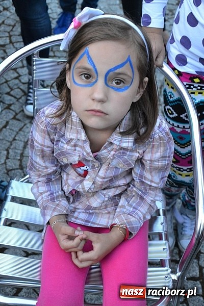 Zdjęcie w galerii na portalu naszraciborz.pl: Zobacz jak na zamku witano wakacje, czyli Zamkowa Noc z Duchami - odsłona trzecia wiadomości z regionu