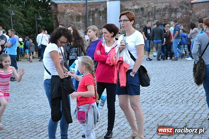 Zdjęcie w galerii na portalu naszraciborz.pl: Zobacz jak na zamku witano wakacje, czyli Zamkowa Noc z Duchami - odsłona trzecia wiadomości z regionu