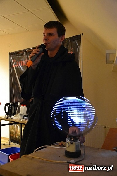 Zdjęcie w galerii na portalu naszraciborz.pl: Zobacz jak na zamku witano wakacje, czyli Zamkowa Noc z Duchami - odsłona trzecia wiadomości z regionu