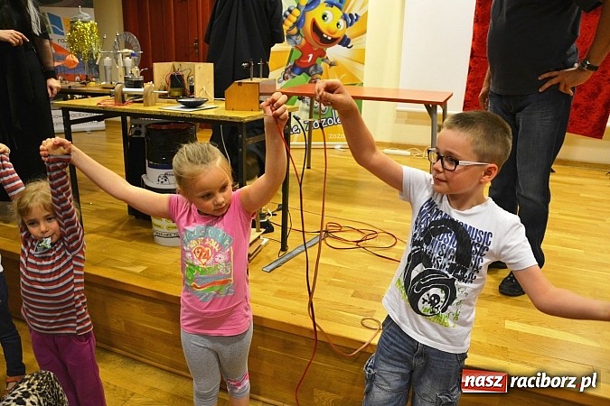 Zdjęcie w galerii na portalu naszraciborz.pl: Zobacz jak na zamku witano wakacje, czyli Zamkowa Noc z Duchami - odsłona trzecia wiadomości z regionu