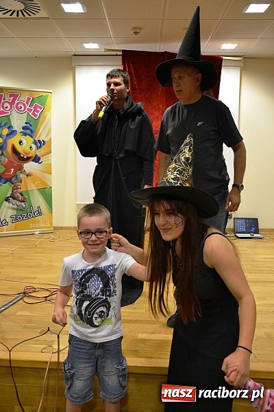 Zdjęcie w galerii na portalu naszraciborz.pl: Zobacz jak na zamku witano wakacje, czyli Zamkowa Noc z Duchami - odsłona trzecia wiadomości z regionu