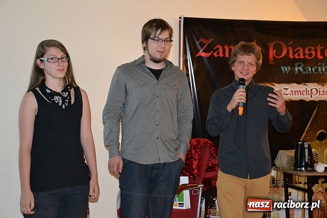 Zdjęcie w galerii na portalu naszraciborz.pl: Zobacz jak na zamku witano wakacje, czyli Zamkowa Noc z Duchami - odsłona trzecia wiadomości z regionu