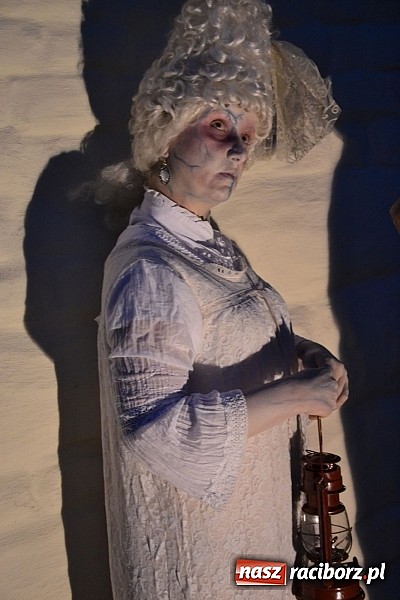 Zdjęcie w galerii na portalu naszraciborz.pl: Zobacz jak na zamku witano wakacje, czyli Zamkowa Noc z Duchami - odsłona trzecia wiadomości z regionu