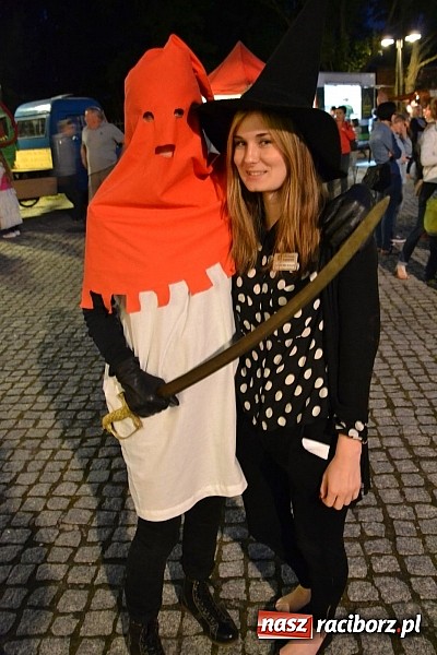 Zdjęcie w galerii na portalu naszraciborz.pl: Zobacz jak na zamku witano wakacje, czyli Zamkowa Noc z Duchami - odsłona trzecia wiadomości z regionu