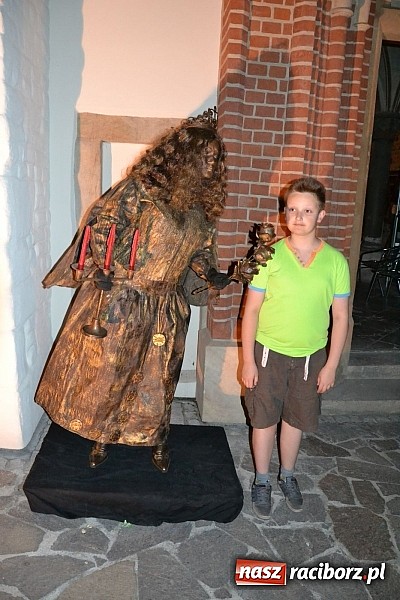 Zdjęcie w galerii na portalu naszraciborz.pl: Zobacz jak na zamku witano wakacje, czyli Zamkowa Noc z Duchami - odsłona trzecia wiadomości z regionu