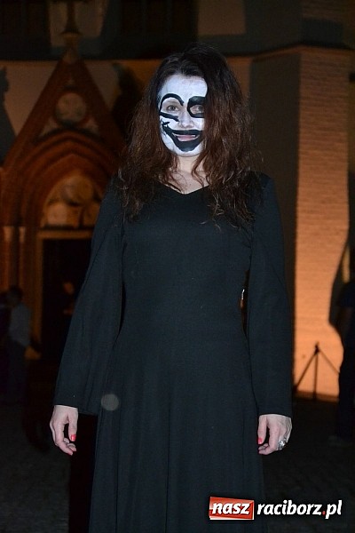 Zdjęcie w galerii na portalu naszraciborz.pl: Zobacz jak na zamku witano wakacje, czyli Zamkowa Noc z Duchami - odsłona trzecia wiadomości z regionu