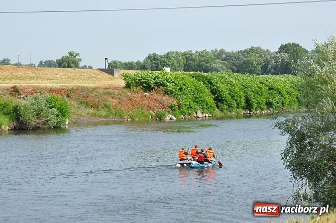 Zdjęcie w galerii na portalu naszraciborz.pl: Pierwsze koty za płoty. Sezon na Meandrach Odry otwarty wiadomości z regionu