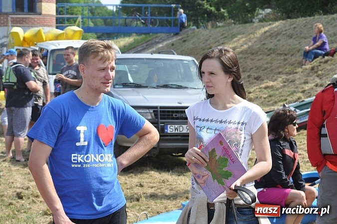 Zdjęcie w galerii na portalu naszraciborz.pl: Pierwsze koty za płoty. Sezon na Meandrach Odry otwarty wiadomości z regionu