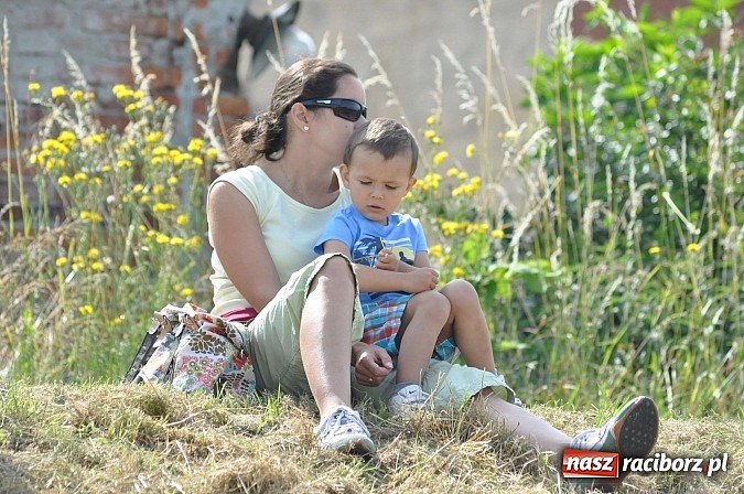 Zdjęcie w galerii na portalu naszraciborz.pl: Pierwsze koty za płoty. Sezon na Meandrach Odry otwarty wiadomości z regionu
